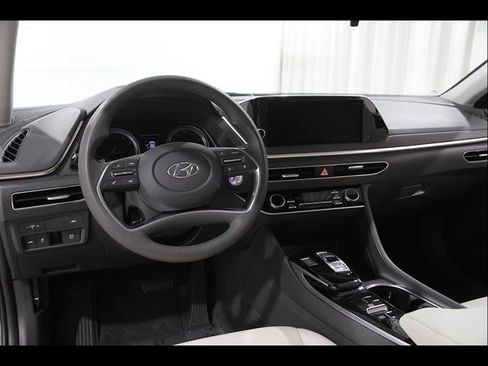 Certified 2023 Hyundai Sonata SEL FWD image 6