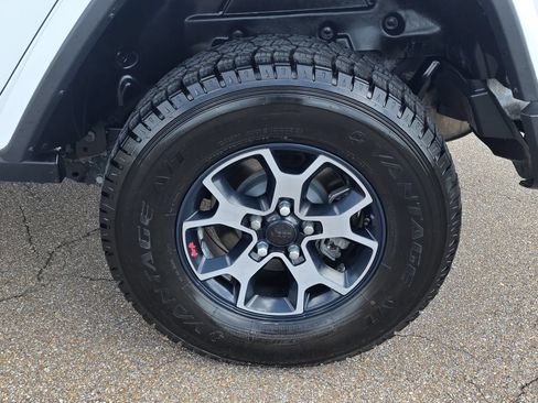 Used 2019 Jeep Wrangler Unlimited Rubicon AWD/4WD image 27