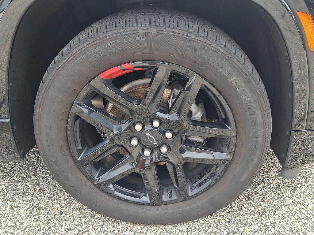 Certified 2023 Chevrolet Traverse Premier w/ Redline Edition AWD/4WD image 10