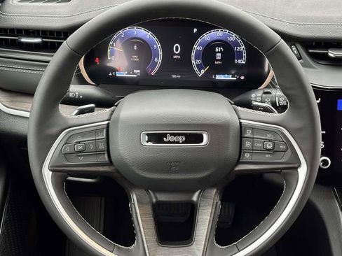 New 2026 Jeep Grand Cherokee L Limited AWD/4WD image 10