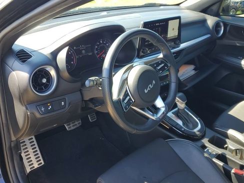Used 2022 Kia Forte GT-Line w/ GT-Line Premium Package FWD image 8