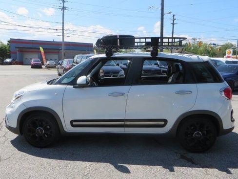 Used 2014 FIAT 500L Trekking w/ Popular Equipment Group FWD image 2