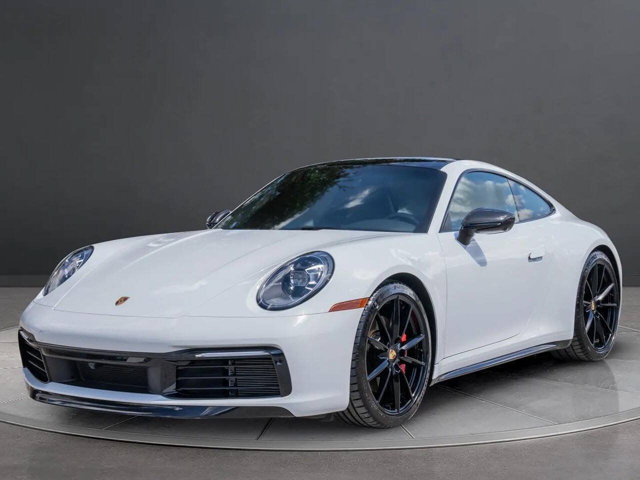 Used 2024 Porsche 911 Carrera 4S AWD/4WD image 2