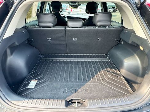 Certified 2025 Kia Niro EX FWD image 29