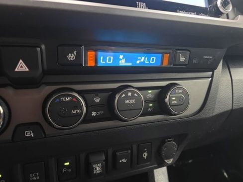 Certified 2023 Toyota Tacoma TRD Off-Road w/ TRD Premium Off Road Package image 19