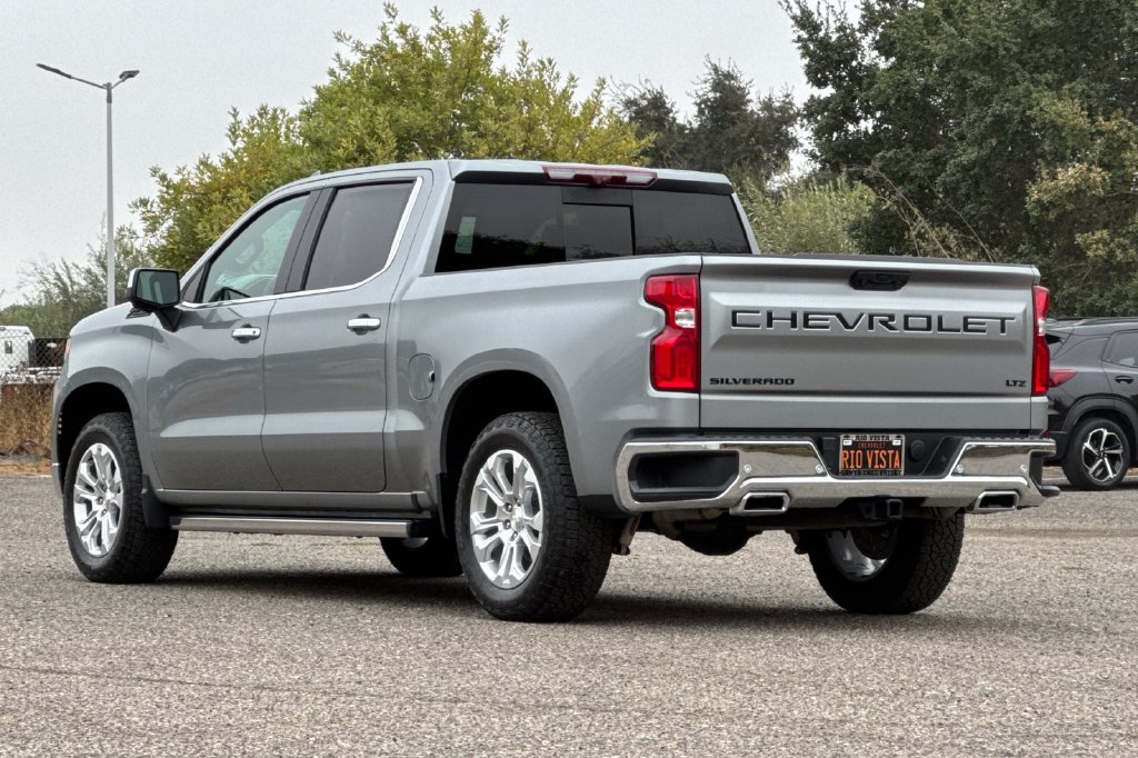 Used 2024 Chevrolet Silverado 1500 LTZ AWD/4WD image 6
