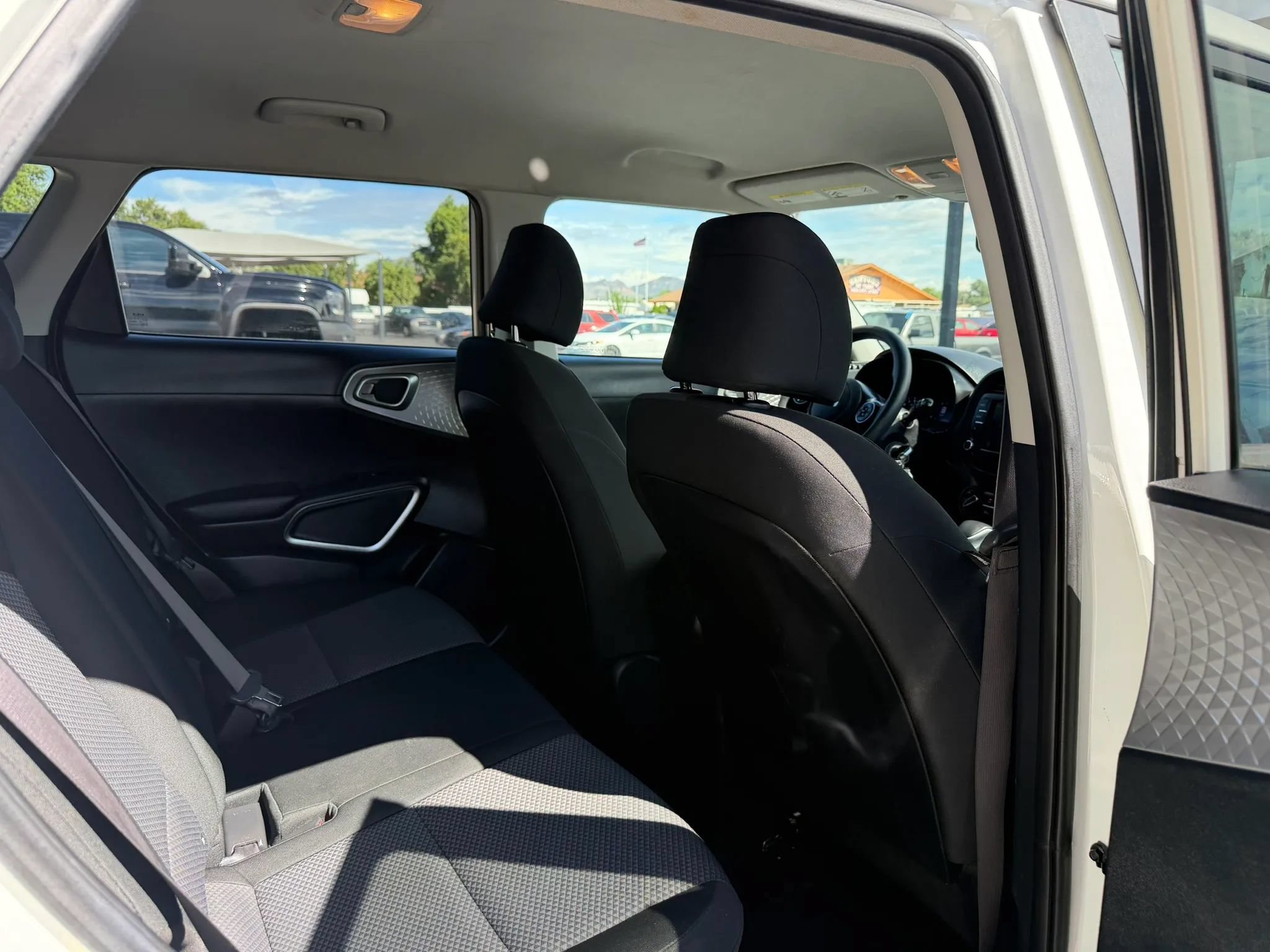Used 2022 Kia Soul LX w/ Technology Package FWD image 27