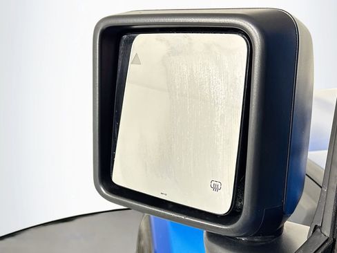 Used 2023 Jeep Wrangler Unlimited Sahara w/ Cold Weather Group image 17