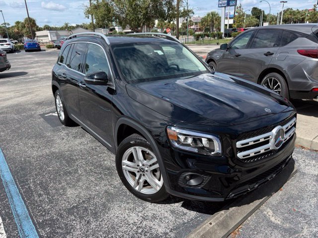 Used 2020 Mercedes-Benz GLB 250 image 2