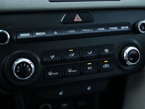 Used 2022 Kia Sportage Nightfall Edition image 37