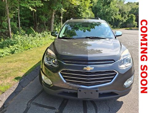 Used 2017 Chevrolet Equinox Premier w/ Enhanced Convenience Package AWD/4WD image 3