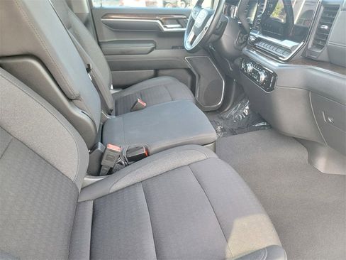 Used 2024 GMC Sierra 1500 SLE image 21