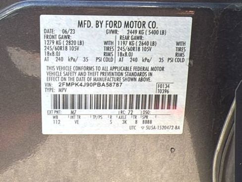 Used 2023 Ford Edge SEL image 30