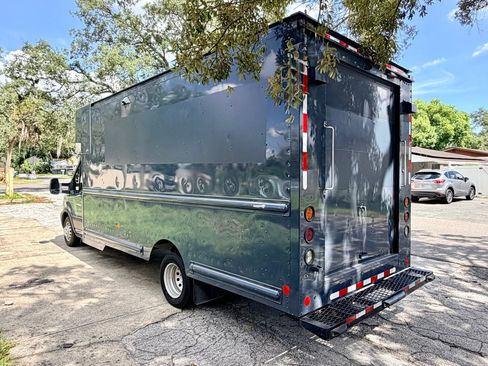 Used 2021 Ford Transit 350 DRW RWD image 8