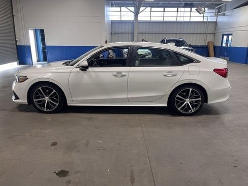 Used 2024 Honda Civic Touring image 6