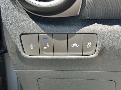 Used 2021 Hyundai Kona SEL AWD/4WD image 18