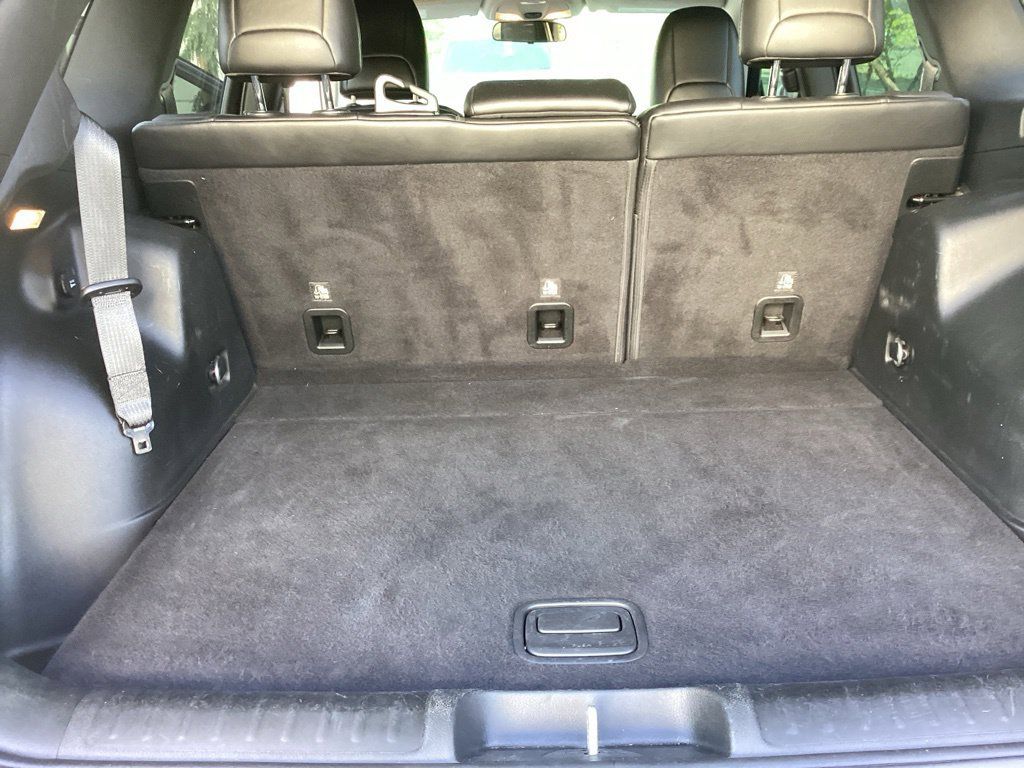 Used 2019 Jeep Cherokee Latitude Plus FWD image 19