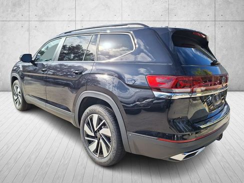 New 2026 Volkswagen Atlas SE image 3