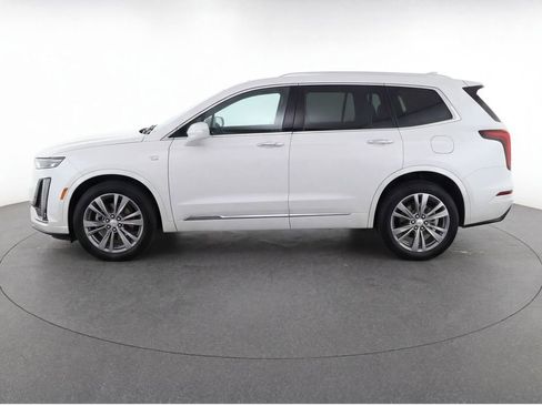 Certified 2024 Cadillac XT6 Premium Luxury w/ Technology Package FWD image 8