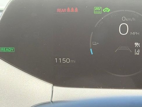 Certified 2026 Toyota Prius Plug-In Hybrid w/ Limited Premium Package FWD image 27