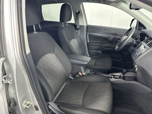 Used 2022 Mitsubishi Outlander Sport ES FWD image 7