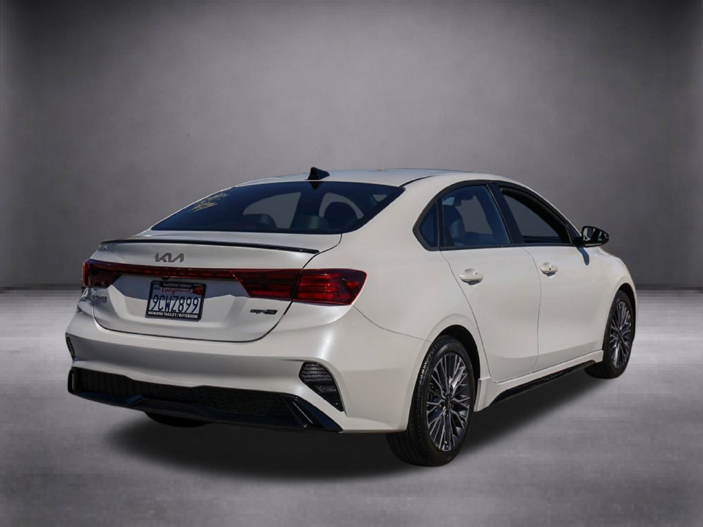 Used 2023 Kia Forte GT-Line w/ GT-Line Premium Package FWD image 4