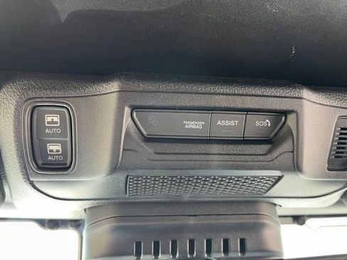 Used 2024 Jeep Wrangler High Altitude AWD/4WD image 24