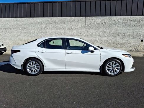 Certified 2023 Toyota Camry LE image 7
