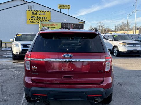 Used 2015 Ford Explorer XLT w/ Equipment Group 202A image 4