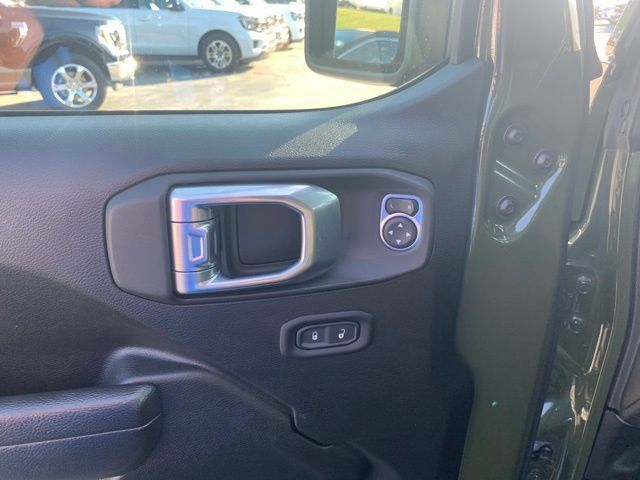 Used 2022 Jeep Wrangler Unlimited Sport AWD/4WD image 23