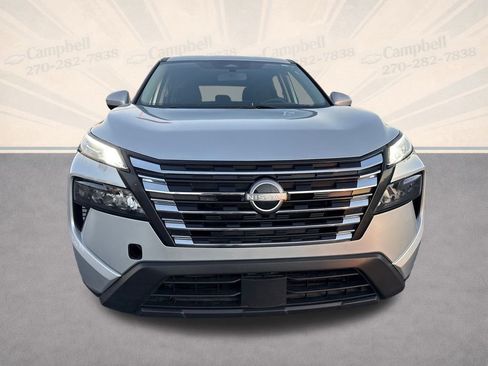 Used 2024 Nissan Rogue SV image 9