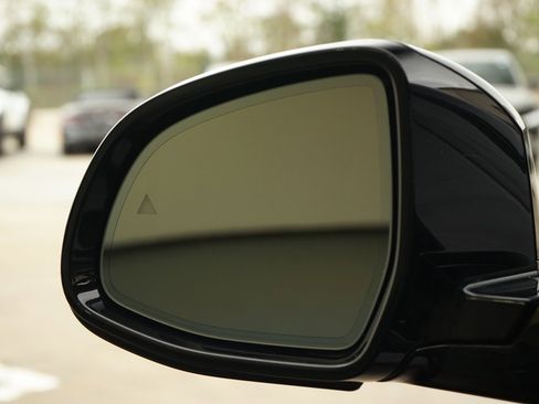 Used 2025 BMW X5 xDrive50e w/ Executive Package image 24