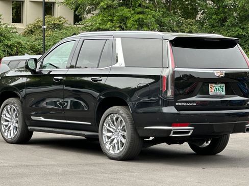 Used 2023 Cadillac Escalade Premium Luxury Platinum AWD/4WD image 6