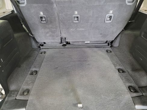 Used 2018 Jeep Wrangler Unlimited Sahara image 19