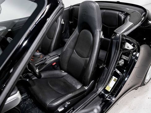 Used 2010 Porsche 911 Carrera 4S AWD/4WD image 19