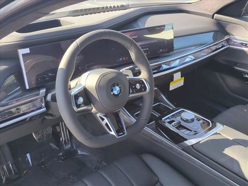 New 2026 BMW 740i w/ Premium Package RWD image 3