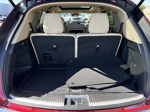 Used 2023 Acura MDX SH-AWD w/ Advance Package image 22