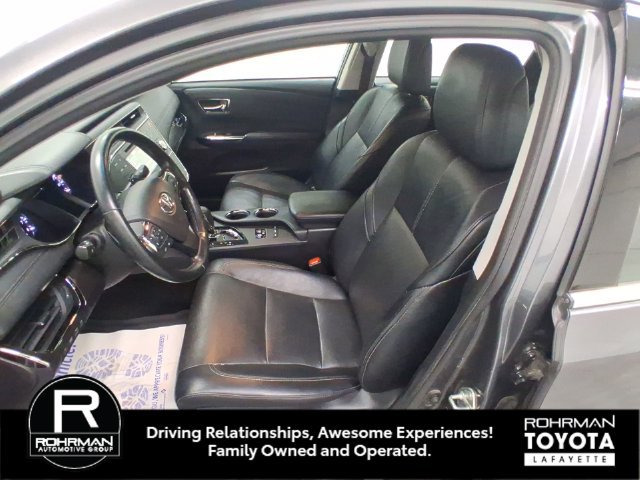 Used 2017 Toyota Avalon Limited w/ Carpet Mat Package FWD image 11