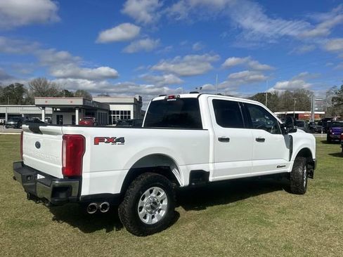 Used 2024 Ford F250 XLT w/ FX4 Off-Road Package image 9