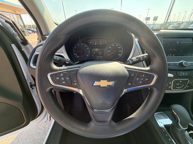 Used 2023 Chevrolet Equinox LS FWD image 39
