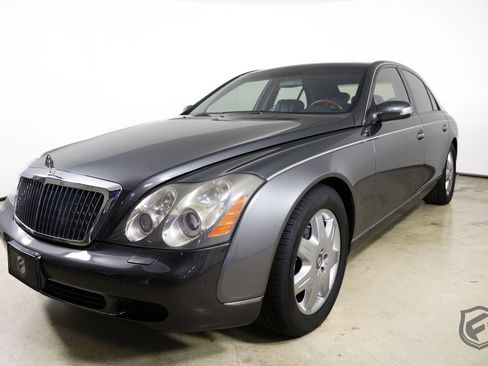 Used 2004 Maybach 57 image 4