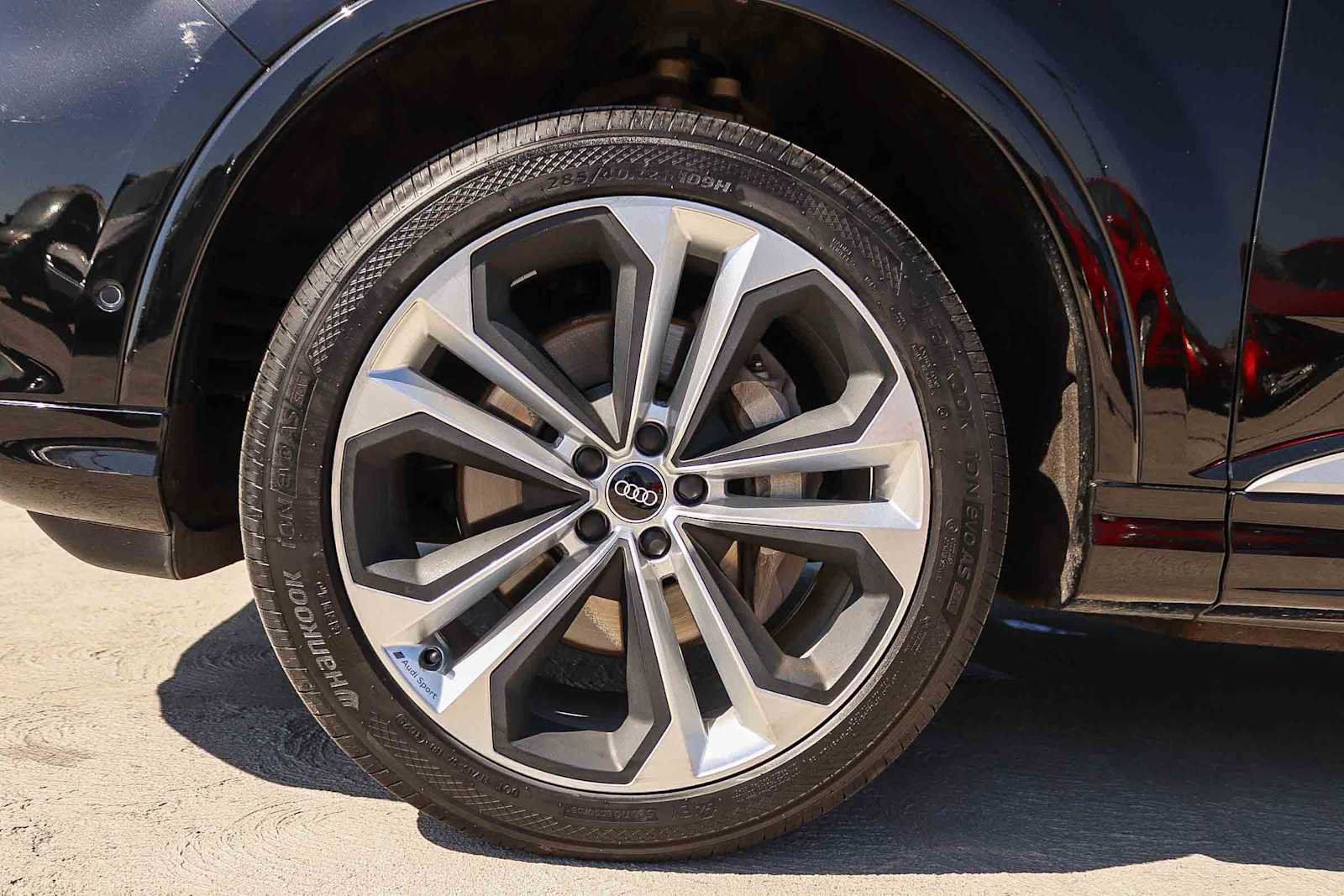 Used 2022 Audi Q7 3.0T Premium Plus w/ Premium Plus Package AWD/4WD image 14
