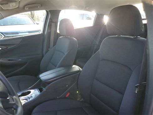 Used 2023 Chevrolet Malibu LT image 16