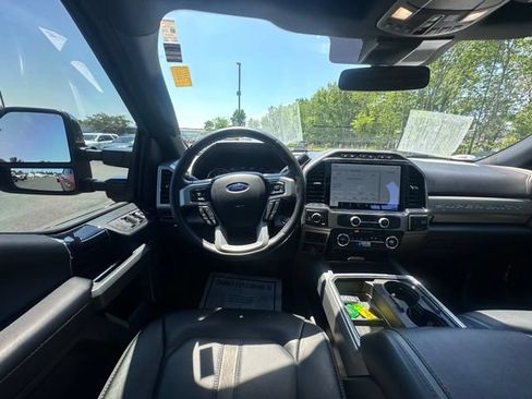 Used 2022 Ford F350 Platinum w/ Tremor Off-Road Package AWD/4WD image 16
