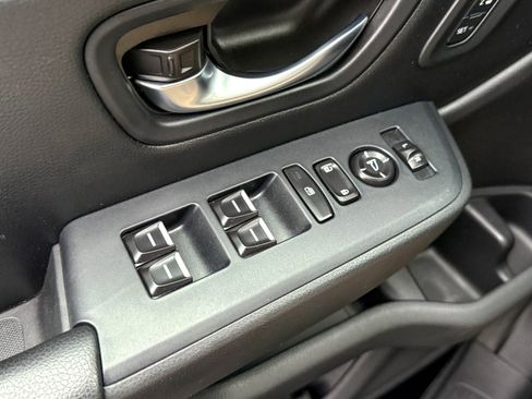 Used 2023 Honda Pilot EX-L image 34