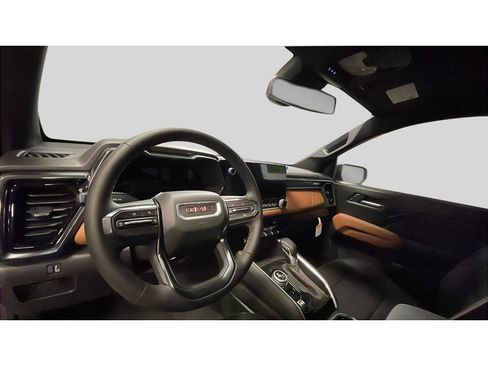 New 2026 GMC Canyon AT4 image 11