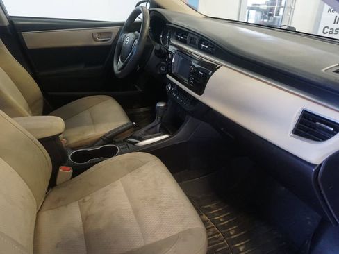 Used 2015 Toyota Corolla LE FWD image 16