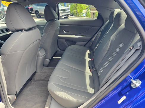 Certified 2023 Hyundai Elantra SEL w/ Convenience Package FWD image 10