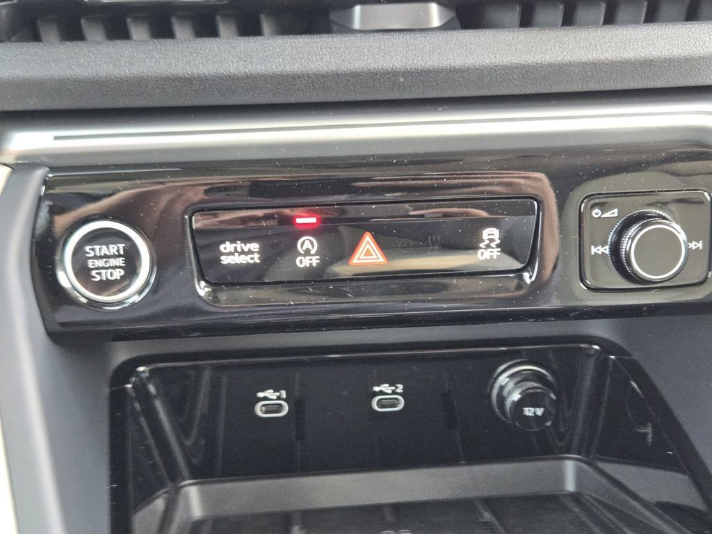 Certified 2025 Audi Q5 Prestige AWD/4WD image 24