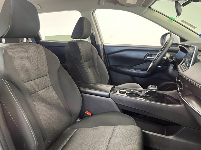 Used 2024 Nissan Rogue SV AWD/4WD image 10